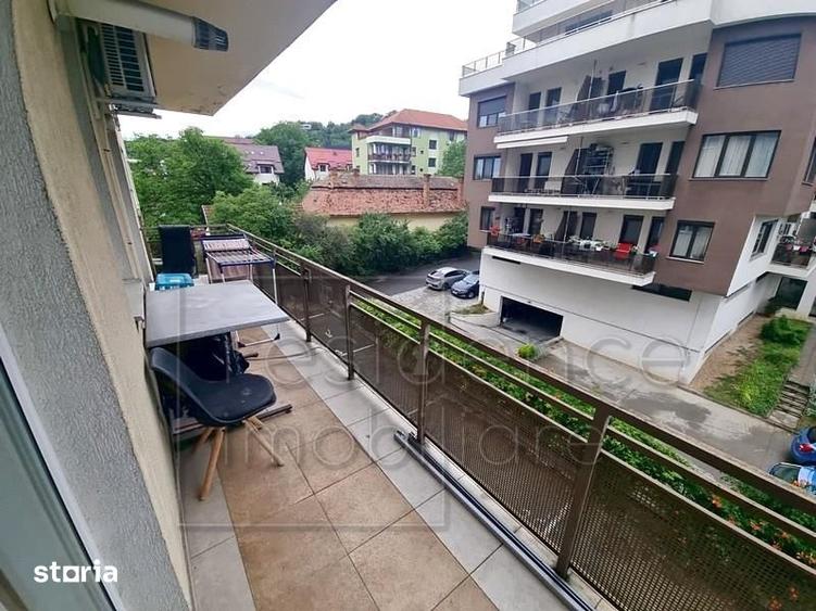 Apartament cu 2 camere semidecomandat, mobilat în Gruia