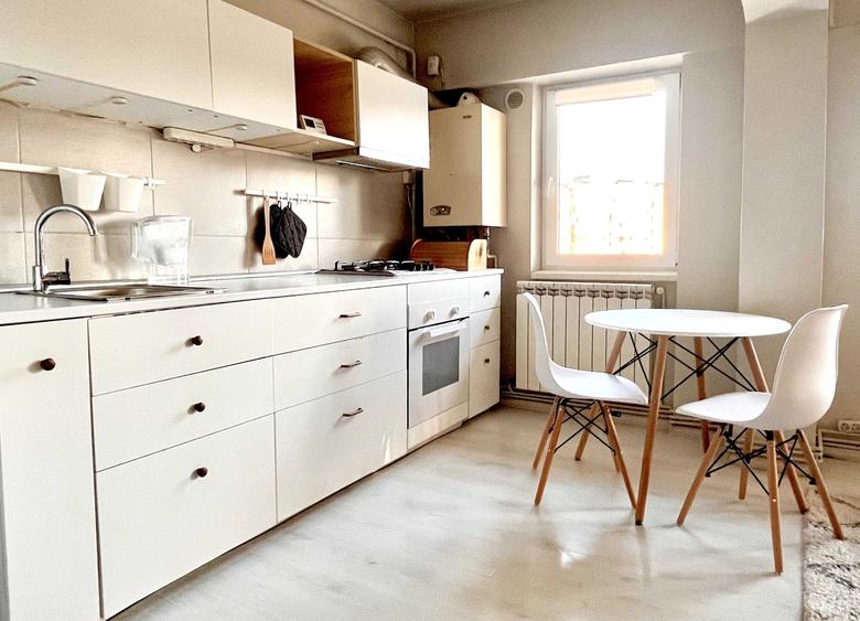 Apartament cu 3 camere în Ultracentral