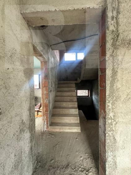 Casă individuală cu 5 camere cu Canalizare în Lugoj
