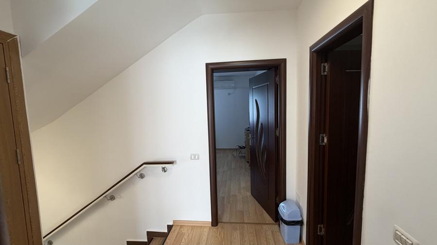 CEA MAI MARE VILA INSIRUITA DIN CHIAJNA, 173 mp construiti, str Luceafarului - 13