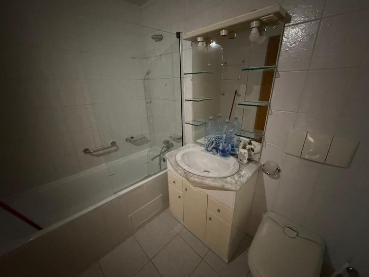 Apartament cu 3 camere decomandat în Dorobanți