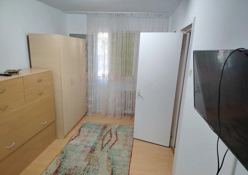 Apartament cu 2 camere semidecomandat, mobilat în Brătianu