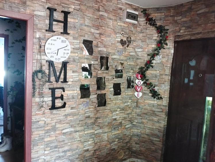 Apartament cu 3 camere decomandat în Feldioara
