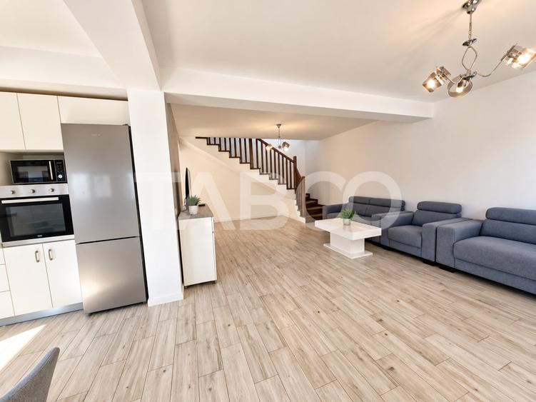 Duplex cu 5 camere cu Canalizare în Șelimbăr