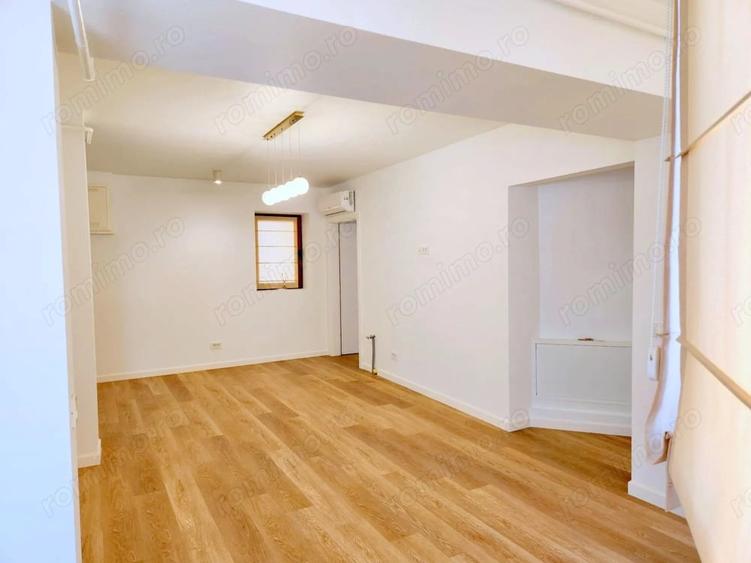 Apartament cu 3 camere decomandat în Faleză