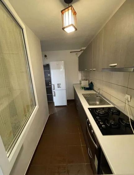 Garsonieră decomandată în Central