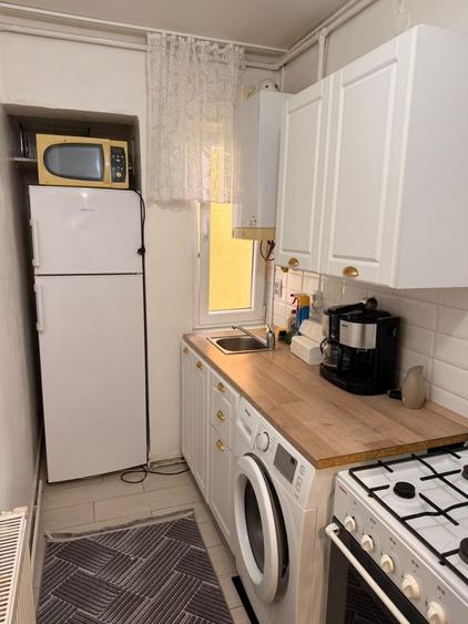 Apartament cu 2 camere decomandat în Vălcani