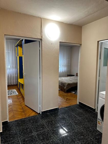 Apartament cu 3 camere decomandat în Aurel Vlaicu