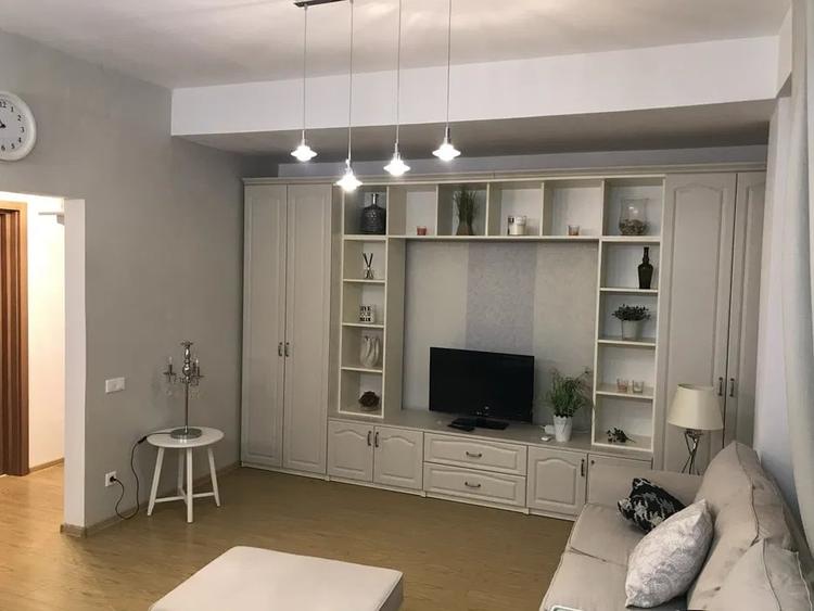 Apartament cu 2 camere semidecomandat, mobilat în Herăstrău