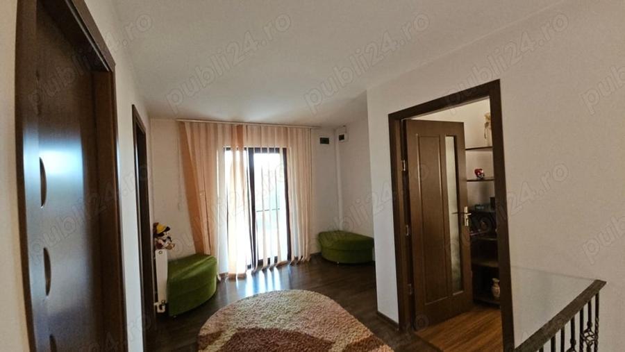 Casă cu 5 camere cu Teren 775 Mp în Central