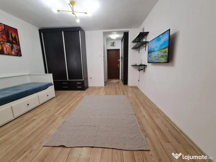 Garsonieră decomandată în Iancului