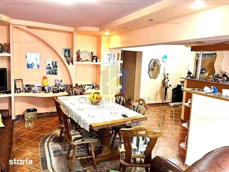 Apartament cu 3 camere decomandat în Tineretului