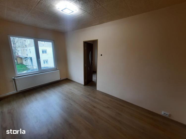 Apartament cu 2 camere semidecomandat în Someș
