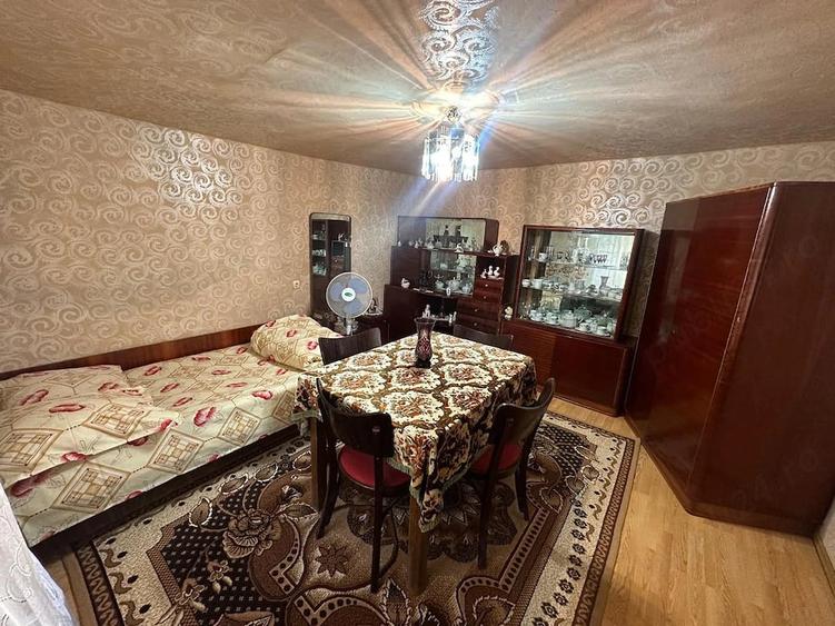 Casă cu Teren 1400 Mp în Mehadia