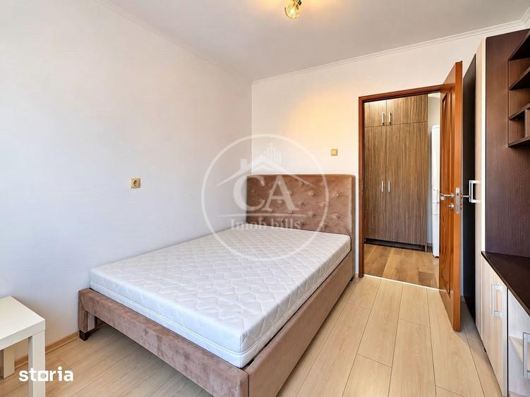 Apartament cu 3 camere decomandat în Rogerius