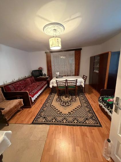 Casă cu 3 camere în Gepiu