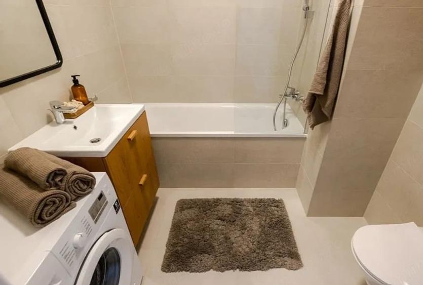 Inchiriez apartament 2 camere zona Unirii - 1