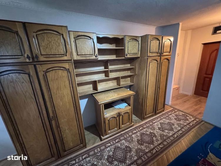 Garsonieră în Micro 17