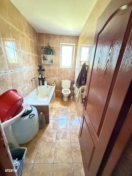 Apartament cu 3 camere în Juc-Herghelie