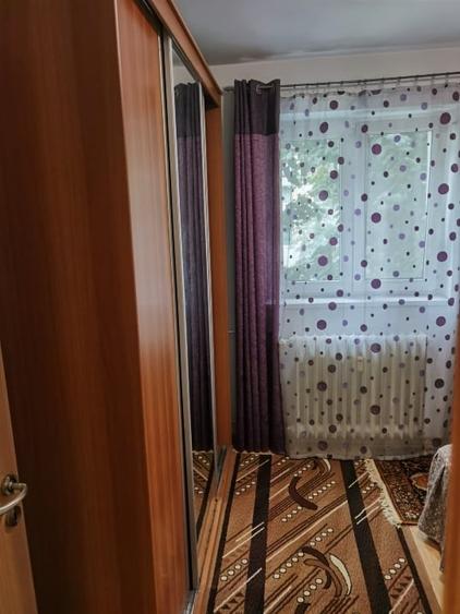 Apartament cu 2 camere decomandat, mobilat în Central