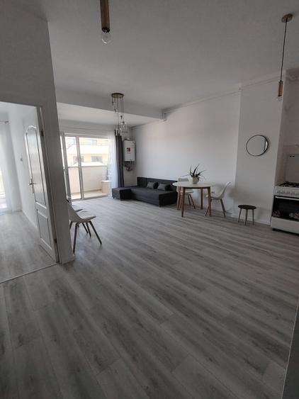 Apartament cu 2 camere semidecomandat în Florești