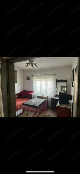 Casă cu 4 camere cu Teren 1700 Mp în Găneasa