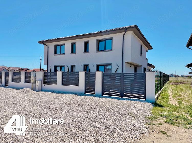 Casă cu 5 camere cu Teren 350 Mp în Livada