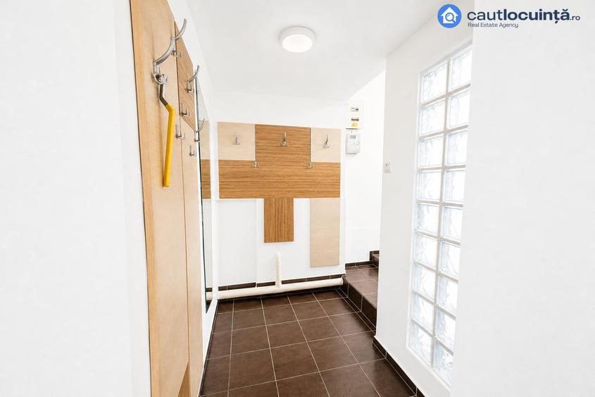 Apartament cu 3 camere în P-ța Romană