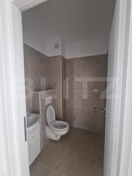 Apartament cu 3 camere decomandat în Sânpetru