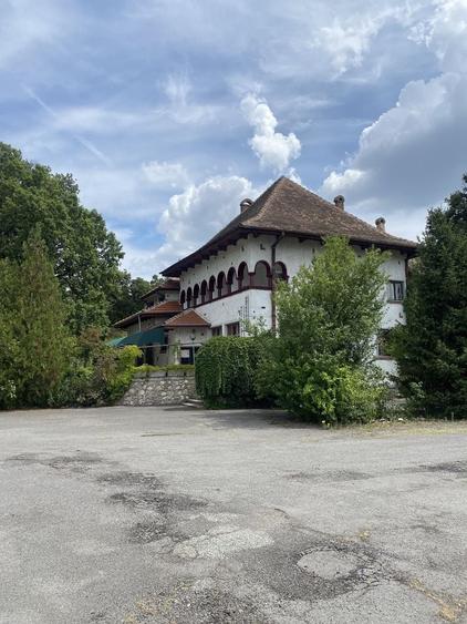 Casă cu 4 camere în Balota