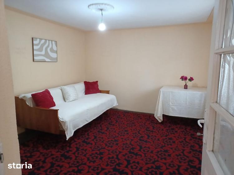 Casă cu 4 camere cu Teren 458 Mp în Central