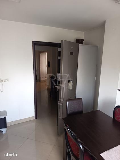 Apartament cu 4 camere decomandat în Centrul Civic