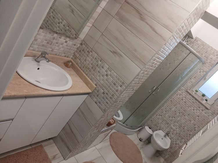 Apartament cu 2 camere decomandat în Burdujeni
