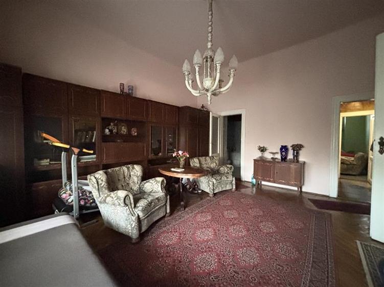 Apartament cu 4 camere circular în Ultracentral