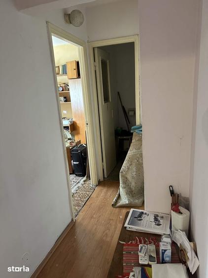 Apartament cu 4 camere în Calea București