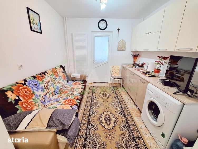 Apartament cu 2 camere semidecomandat, mobilat în Nord