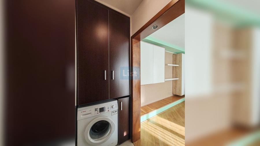 Apartament cu 3 camere semidecomandat, mobilat în Gheorgheni