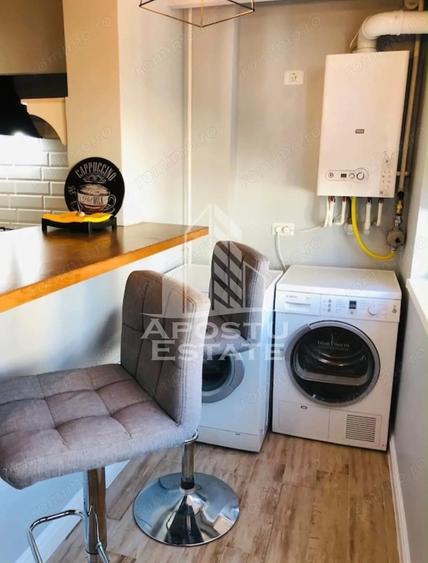 Apartament cu 3 camere semidecomandat în Dumbrăvița