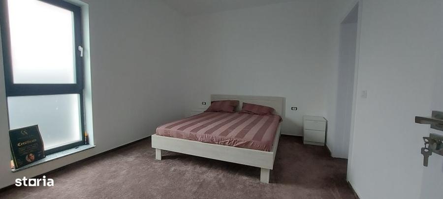 Casă cu 4 camere în Periș