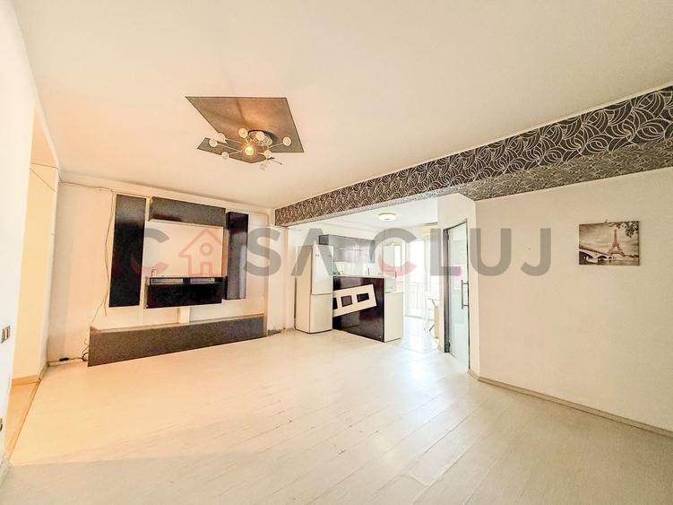 Apartament cu 2 camere semidecomandat, mobilat în Calea Turzii