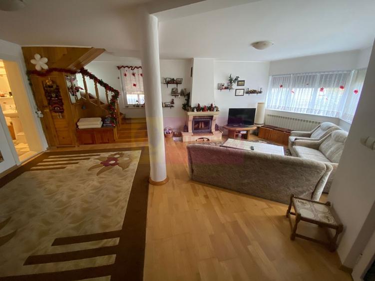 Vila de vânzare cu 4 camere în Breaza - 13