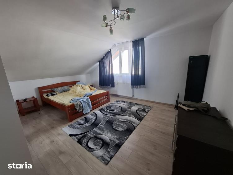 Casă cu 4 camere cu Teren 1000 Mp în Letea Veche