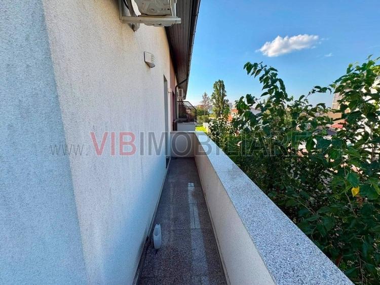 Apartament cu 2 camere decomandat în 1 Mai