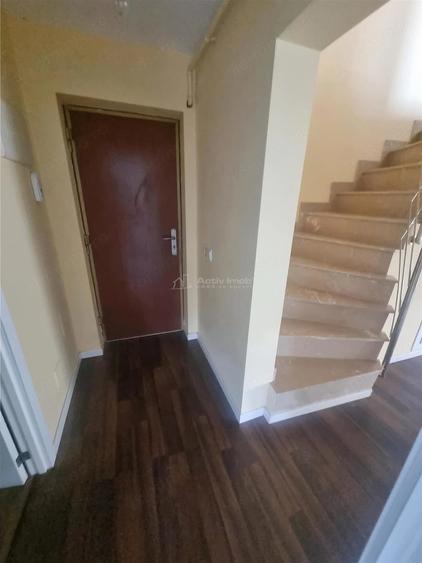 Apartament 5 camere cu scara interioara tip penthouse -doua etaje - 9