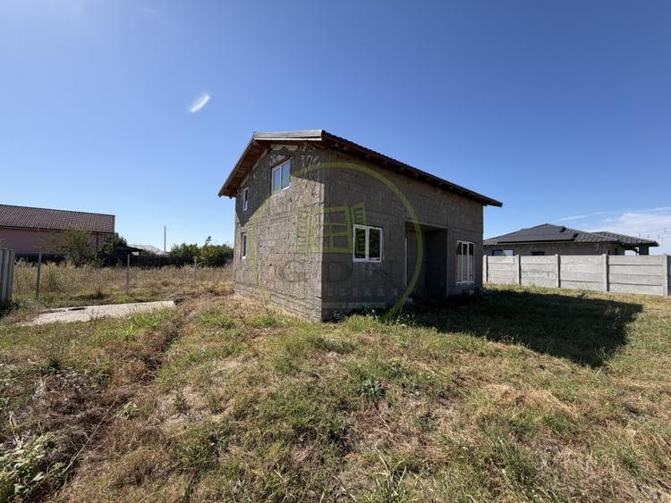 Casă individuală cu 5 camere cu Teren 437 Mp în Malu Mare