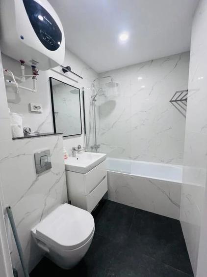 Apartament cu 3 camere semidecomandat în Parcul Circului