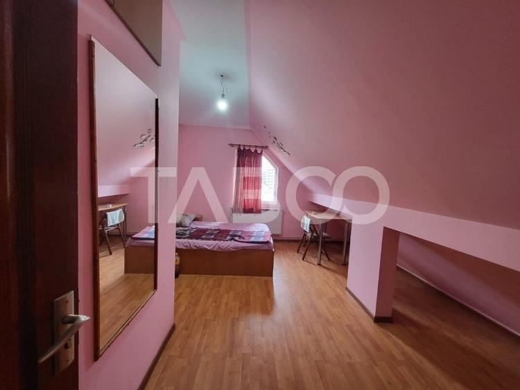 Apartament cu 4 camere semidecomandat, mobilat în Mihai Viteazul