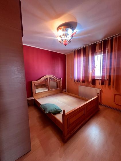 Apartament cu 4 camere decomandat în Dunărea