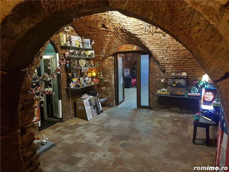 Spațiu comercial, de 100 mp, în Central