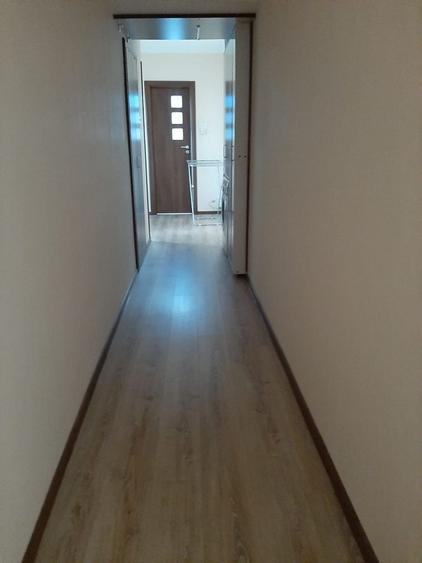 Apartament cu 3 camere decomandat în Apusului